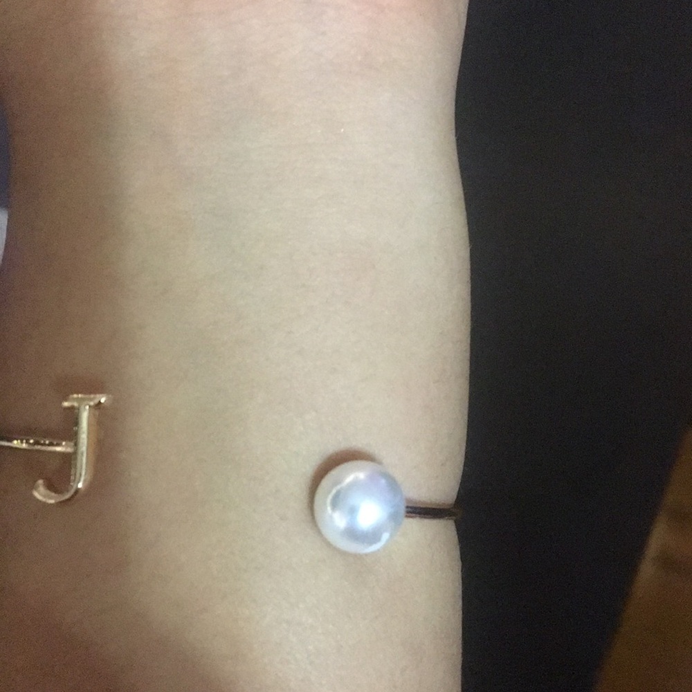 Adjustable open gold bangle - Picture 2 of 2